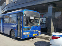 ГИБДД Владивостока снова устроила «облаву» на автобусников на площади Семёновской